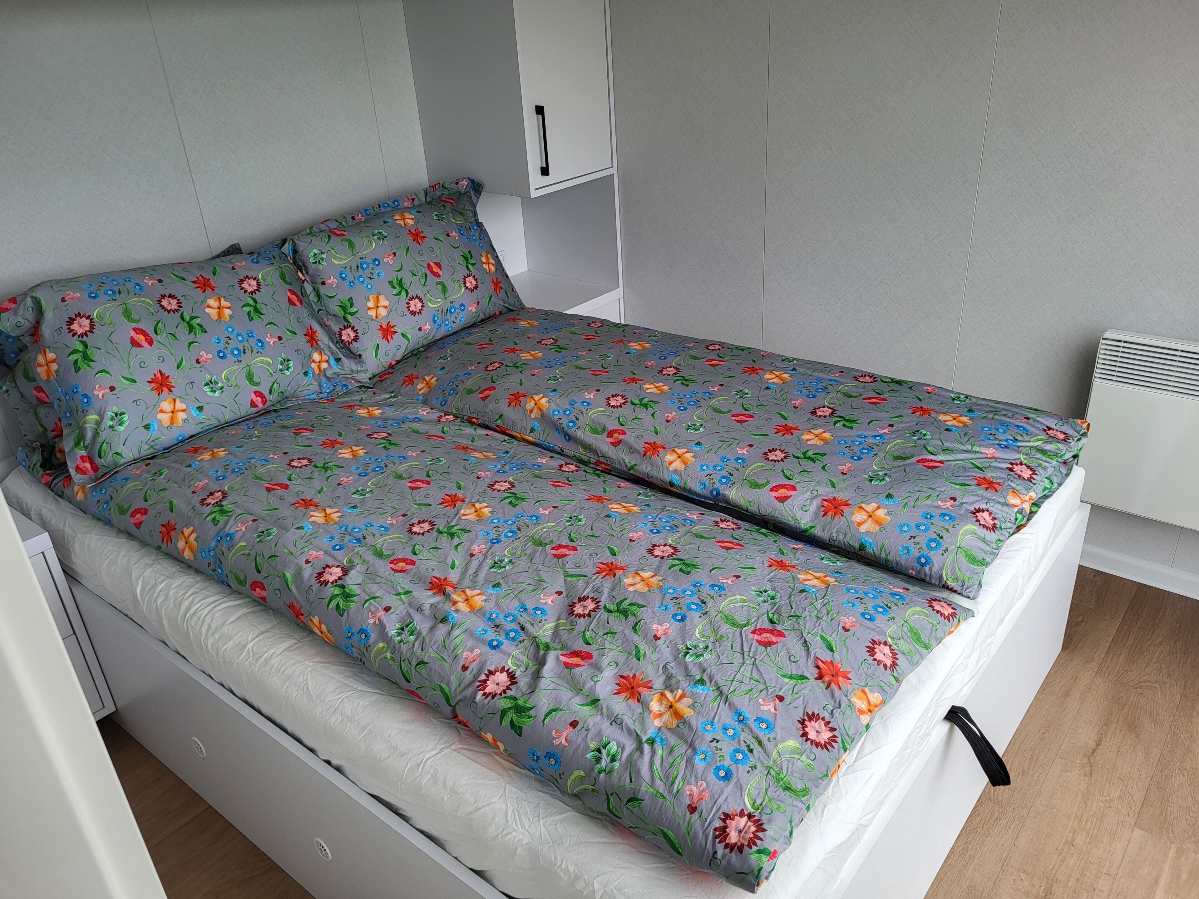 1 chambre, lit parapluie, Wi-Fi, draps fournis