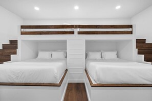 7 多间卧室、办公桌、熨斗/熨衣板、免费 WiFi