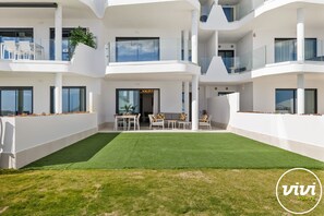 Outdoor dining - Julicasa | Garden - pool - terrace (Fuengirola)