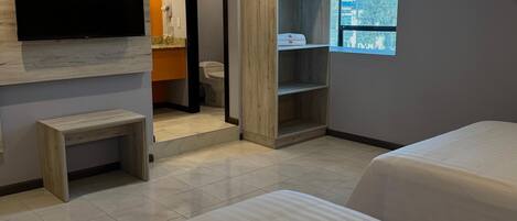 Deluxe Double Room | Down comforters, in-room safe, desk, laptop workspace