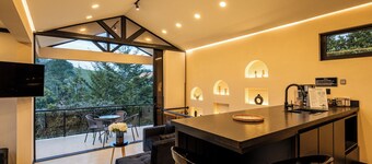 Modern Mountain Villa Kobus