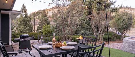 屋外ダイニングエリア