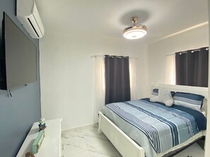 3 Schlafzimmer, Bügeleisen/Bügelbrett, WLAN, Bettwäsche