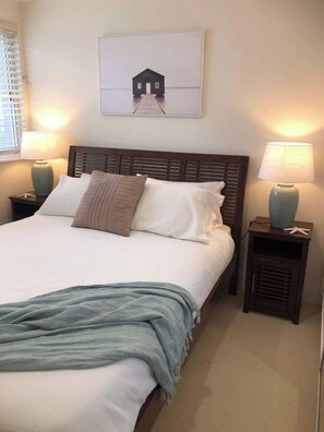 2 bedrooms, iron/ironing board, WiFi, bed sheets