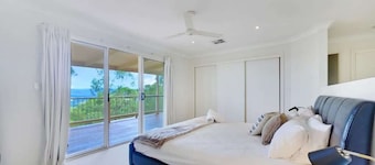 Hinterland Tranquil Escape with Beautiful Views