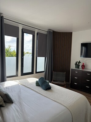 3 chambres, fer et planche à repasser, Wi-Fi gratuit, draps fournis