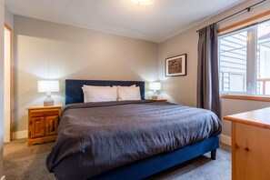 2 sovrum, strykjärn/strykbräda, resesäng och gratis wi-fi