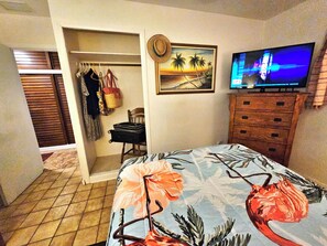 3 bedrooms, in-room safe, free WiFi, bed sheets - Family friendly 3bed, 2bath house with WiFi, AC, Pool. 6mi-beach, 13mi-airport (Pembroke Pines)