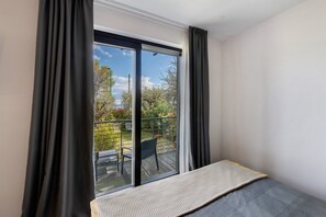 1 bedroom, free WiFi, bed sheets