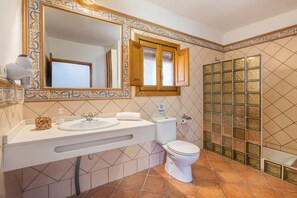 淋浴設備、風筒、提供毛巾