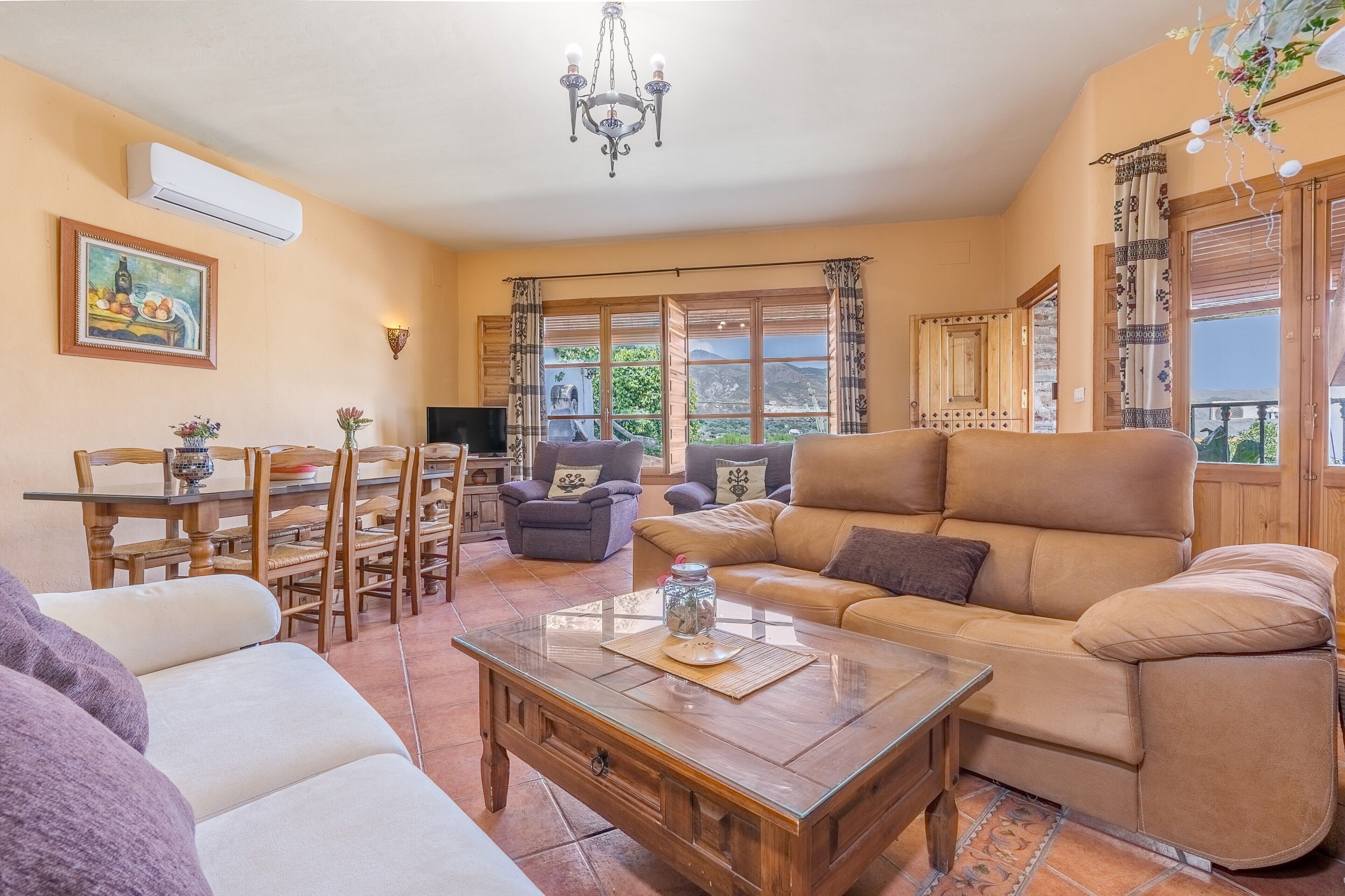 Télévision, cheminée