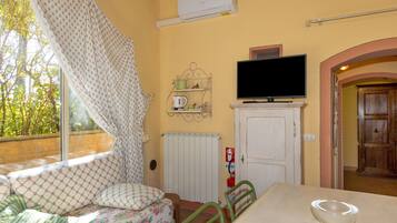 1 chambre, fer et planche Ă repasser, Wi-Fi gratuit, draps fournis