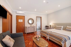 1 bedroom, free WiFi, bed sheets