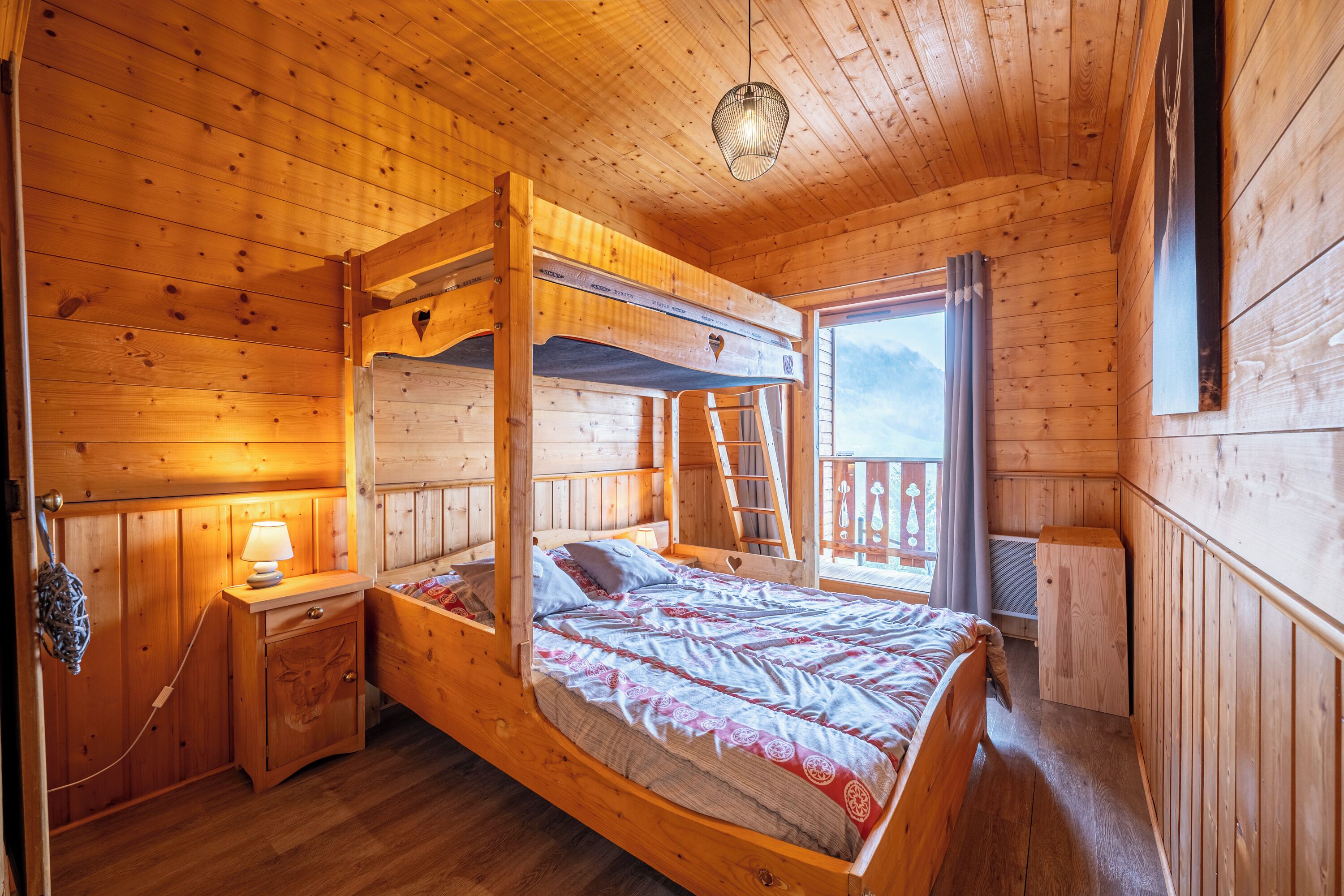 4 camere, ferro/asse da stiro, Wi-Fi gratuito, lenzuola