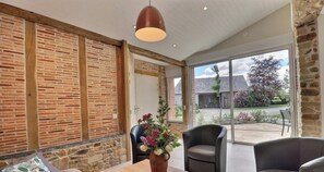 Interior - Holiday Home 'Maison' with Private Terrace and Wi-Fi (Amanlis)