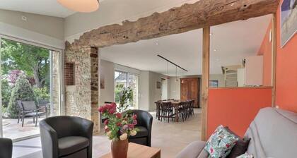 Holiday Home 'Maison' with Private Terrace and Wi-Fi