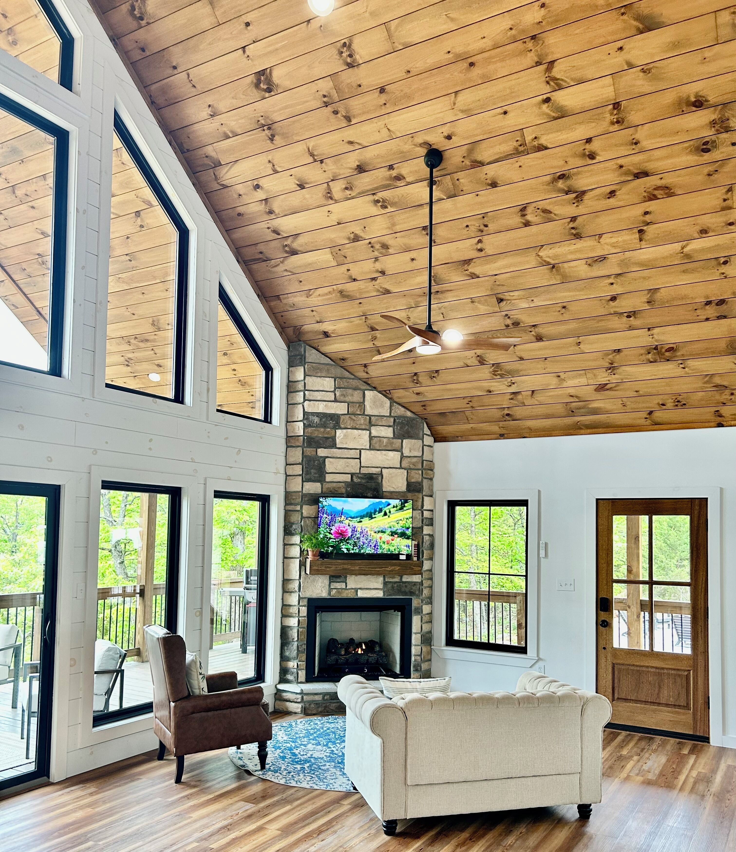 TV connectée, cheminée