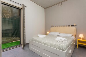 1 bedroom, free WiFi, bed sheets - Room 'Annunziata - Pistacchio Bronte' with Balcony, Wi-Fi and Air Conditioning (Bronte)