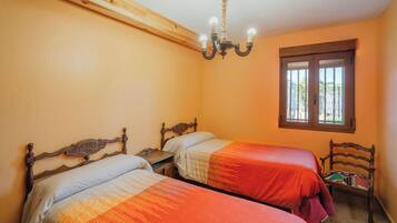 8 dormitorios, wifi gratis, ropa de cama