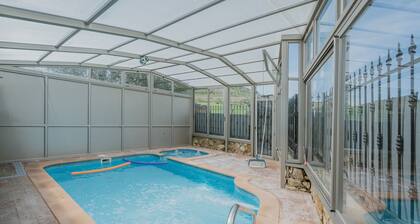 Holiday Home 'El Encuentro Del Duraton' with Mountain View, Private Pool and Wi-Fi