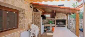 Maison de vacances 'El Encuentro Del Duraton' avec vue sur la montagne, piscine privée et Wi-Fi