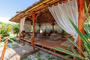 Terrace/patio - Apartment 'Koh Samui' with Mountain View, Wi-Fi and Air Conditioning (Peypin)