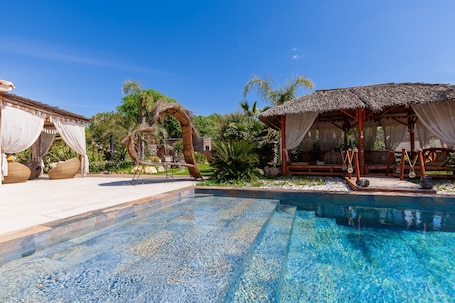 A heated pool. Apartment 'Koh Samui' with Mountain View, Wi-Fi and Air Conditioning