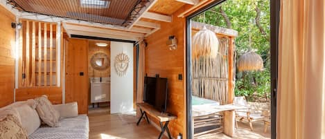 2 makuuhuonetta, ilmainen Wi-Fi, vuodevaatteet