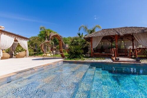 Apartment 'Phuket' with Mountain View, Wi-Fi and Air Conditioning