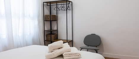 2 bedrooms, free WiFi, bed sheets