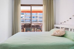 3 室のベッドルーム、ベッドシーツ