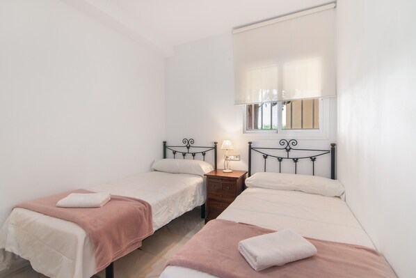 2 Schlafzimmer, Bügeleisen/Bügelbrett, kostenloses WLAN, Bettwäsche