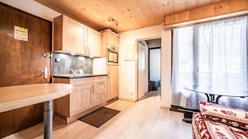 1 多间卧室、WiFi