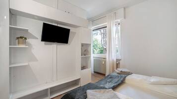 1 quarto, Wi-Fi de cortesia, roupa de cama