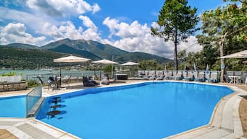 Et oppvarmet basseng