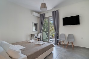 1 camera, ferro/asse da stiro, Wi-Fi gratuito, lenzuola