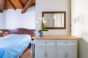 1 makuuhuone, silitysrauta/-lauta, ilmainen Wi-Fi, vuodevaatteet