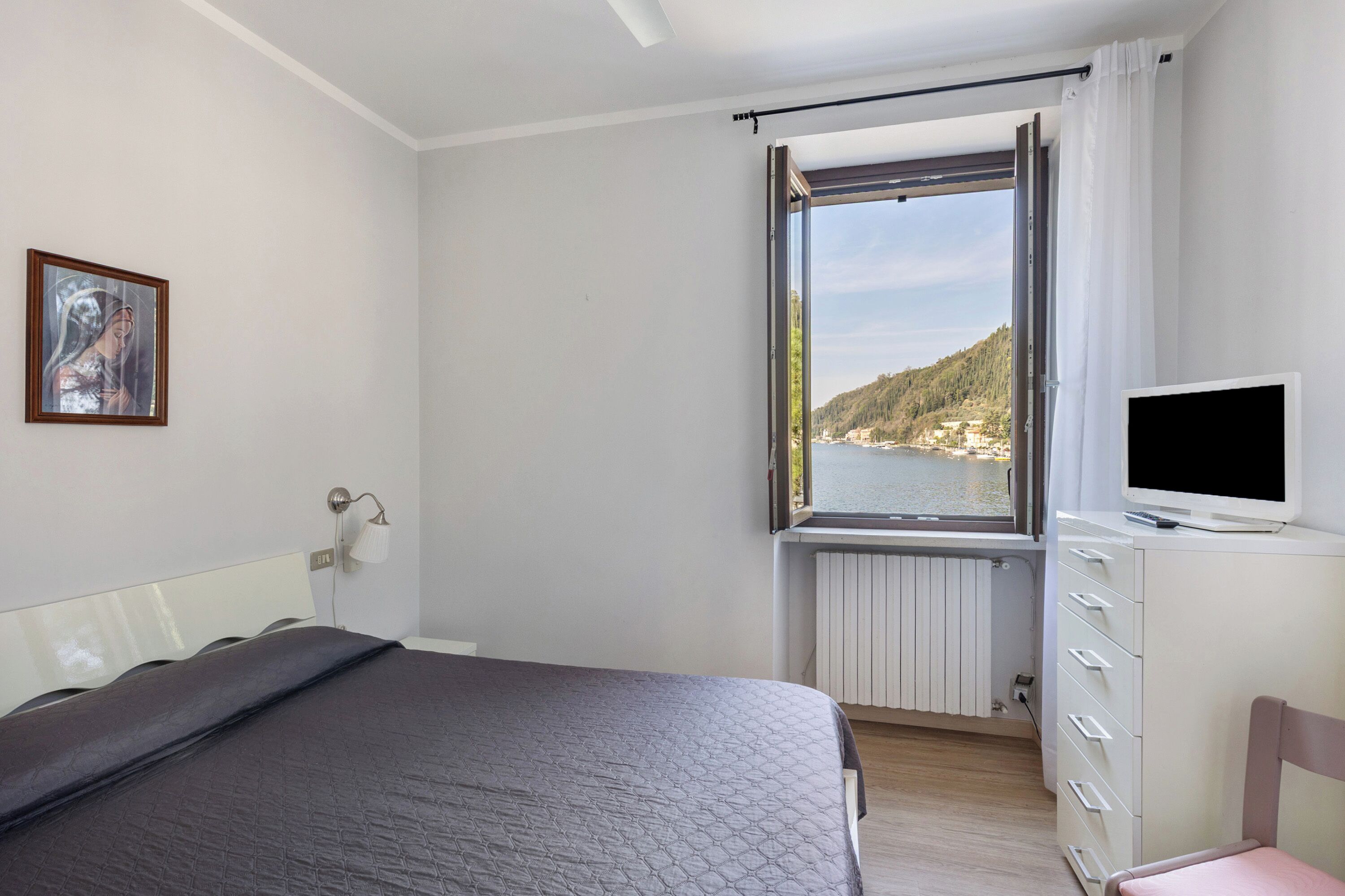 Strykejern/-brett, wi-fi (inkludert) og sengetøy