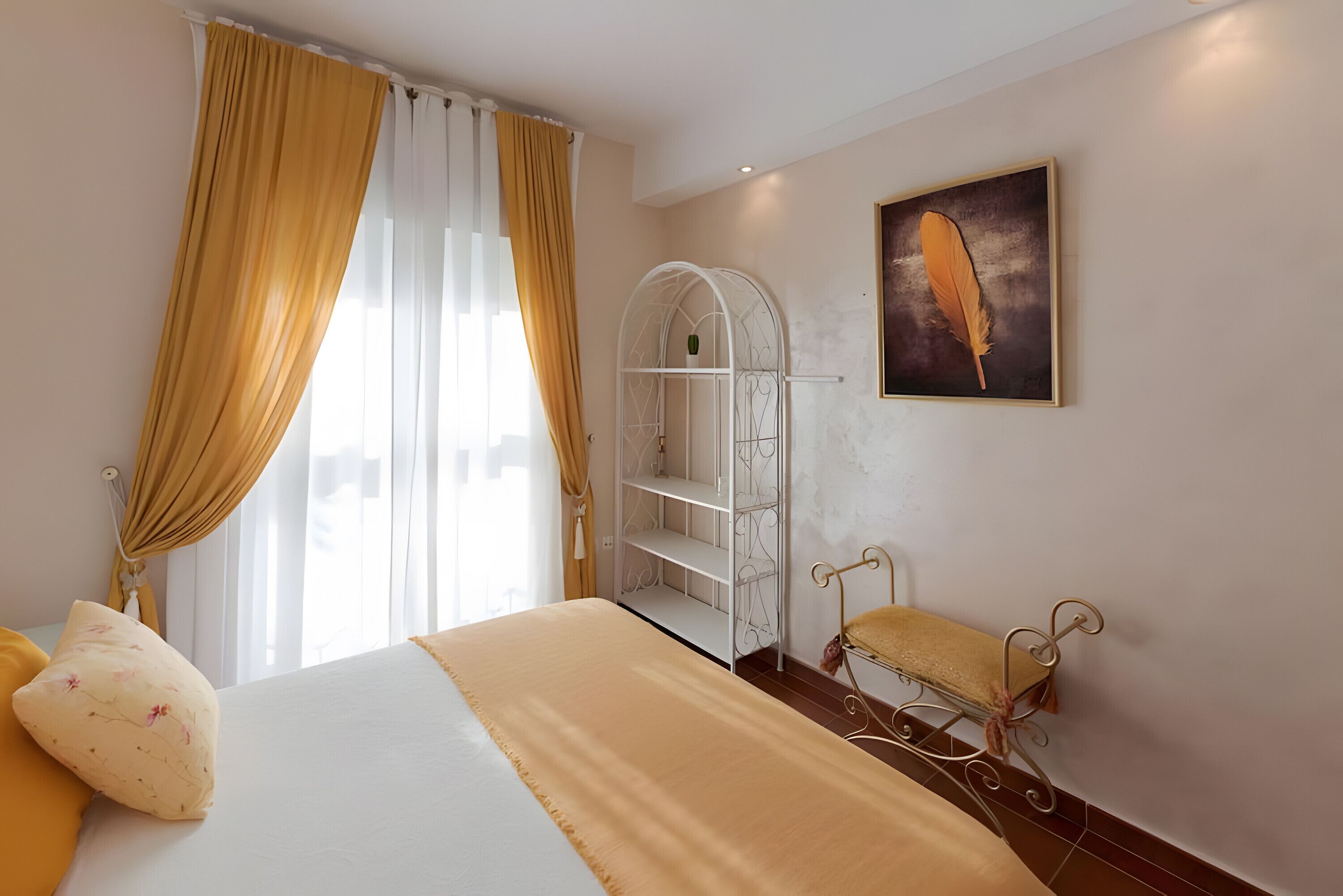 3 chambres, fer et planche à repasser, Wi-Fi gratuit, draps fournis