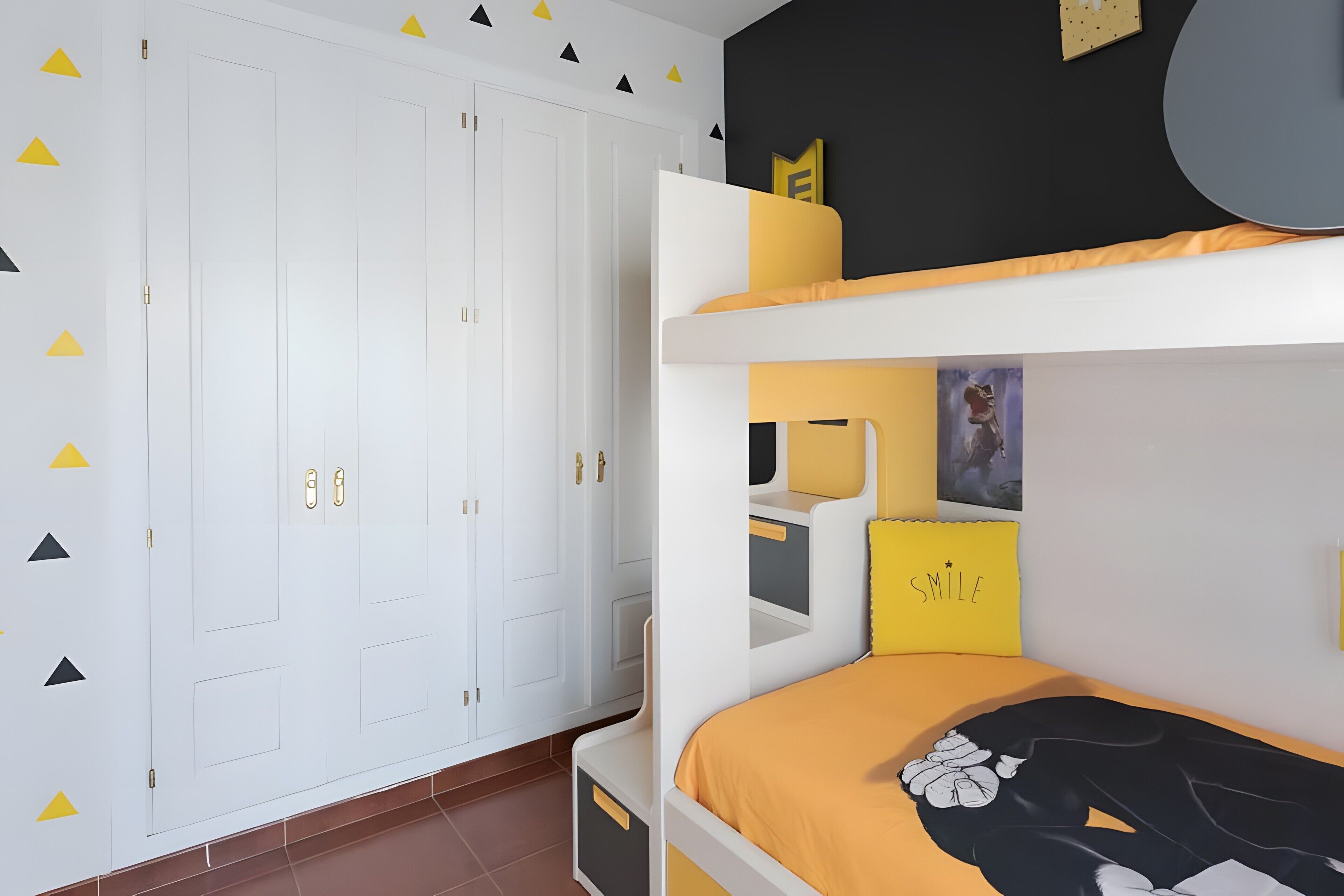 3 dormitorios, tabla de planchar con plancha, wifi gratis y ropa de cama