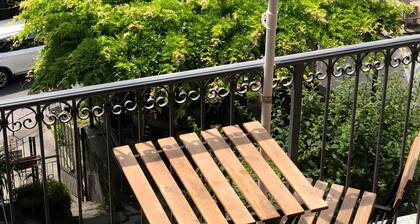 Holiday Apartment '3' with Lake View, Shared Pool and Wi-Fi