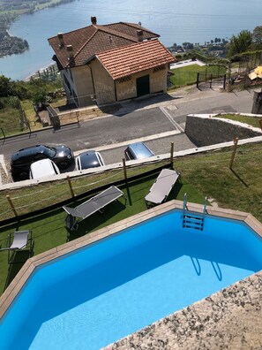 Pool - Apartment '3' with Lake View, Shared Pool and Wi-Fi (Montemezzo)