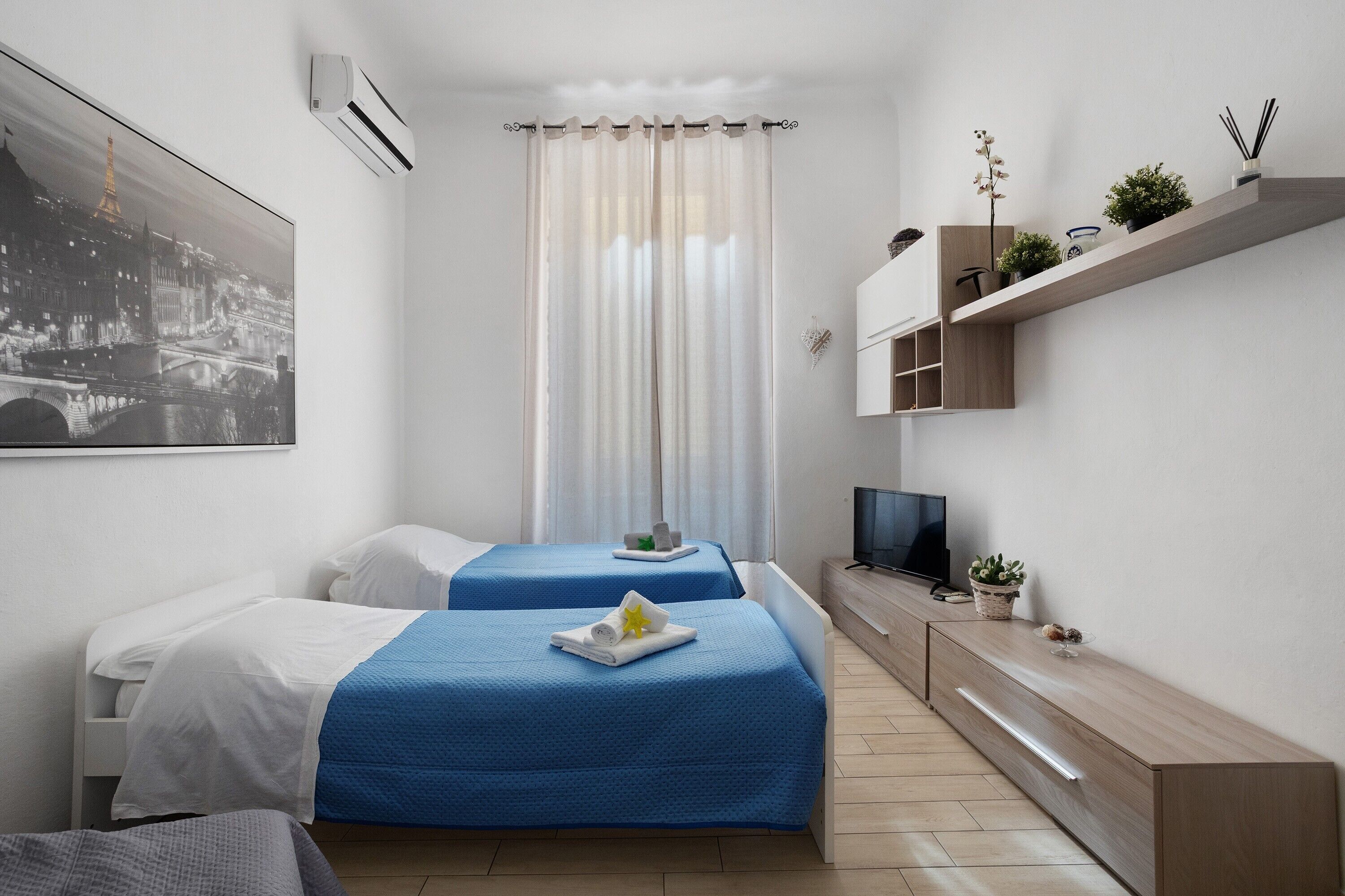 2 habitaciones, tabla de planchar con plancha y wifi gratis 