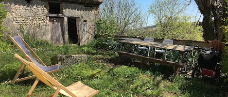 屋外ダイニングエリア