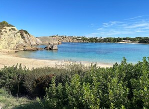 Beach nearby - Holiday Home 'Tres' with Private Pool, Private Terrace and Wi-Fi (Es mercadal)