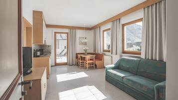 Télévision, table de tennis de table