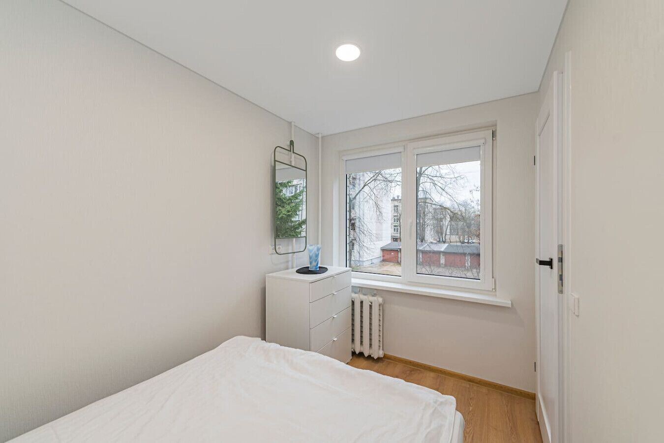 1 habitación, escritorio, tabla de planchar con plancha y wifi gratis 