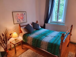 3 bedrooms, free WiFi, bed sheets