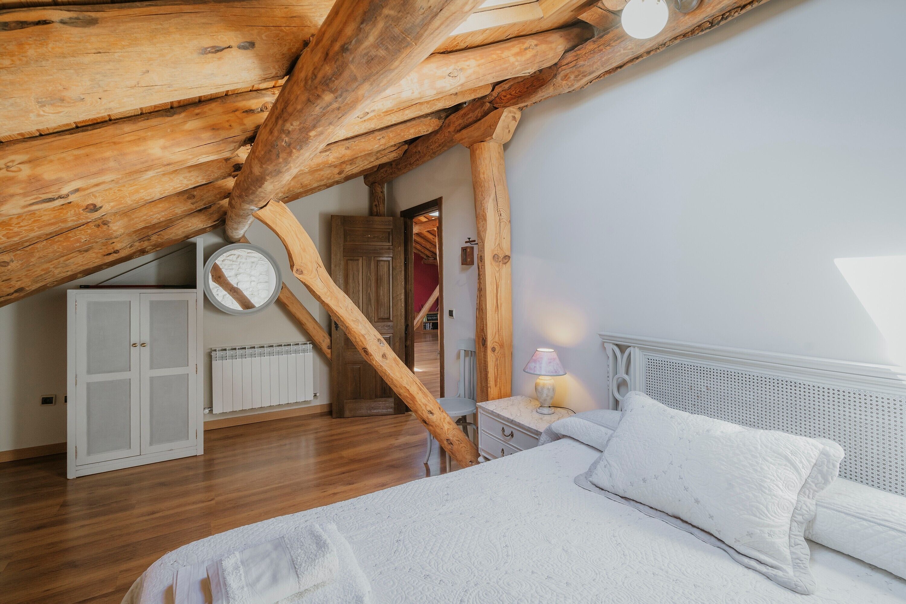 5 chambres, Wi-Fi gratuit, draps fournis