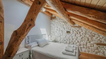 5 camere, Wi-Fi gratuito, lenzuola